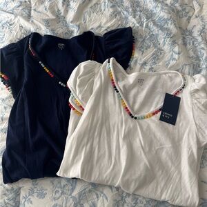 crown & ivy White and Navy Beaded V-Neck Puff Sleeve Tops